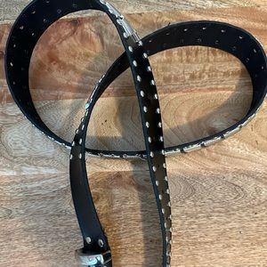 Men’s leather embellished belt